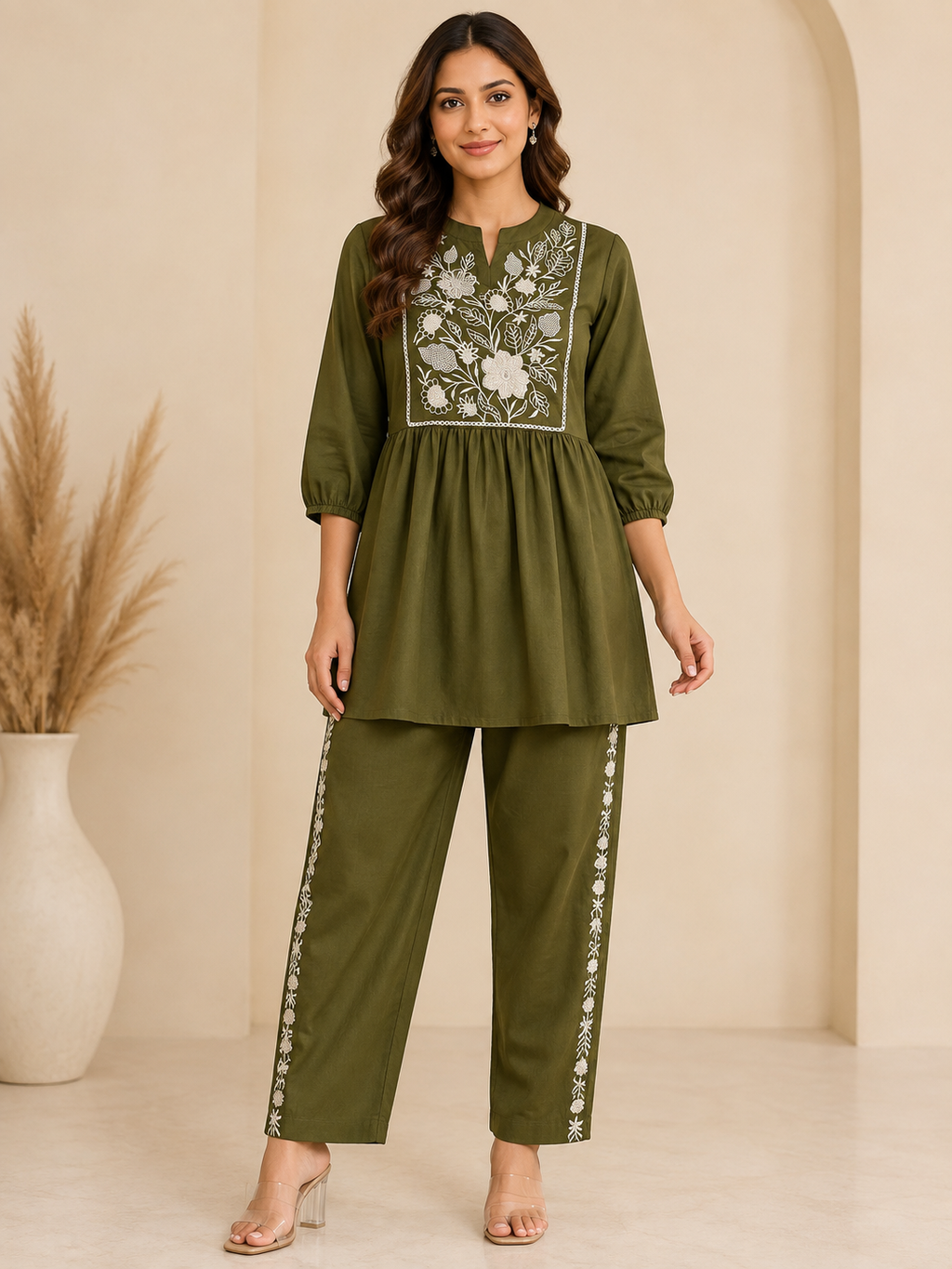 Floral Embroidered Women's Short Kurti Pant Set – Elegant Ethnic Co-Ord