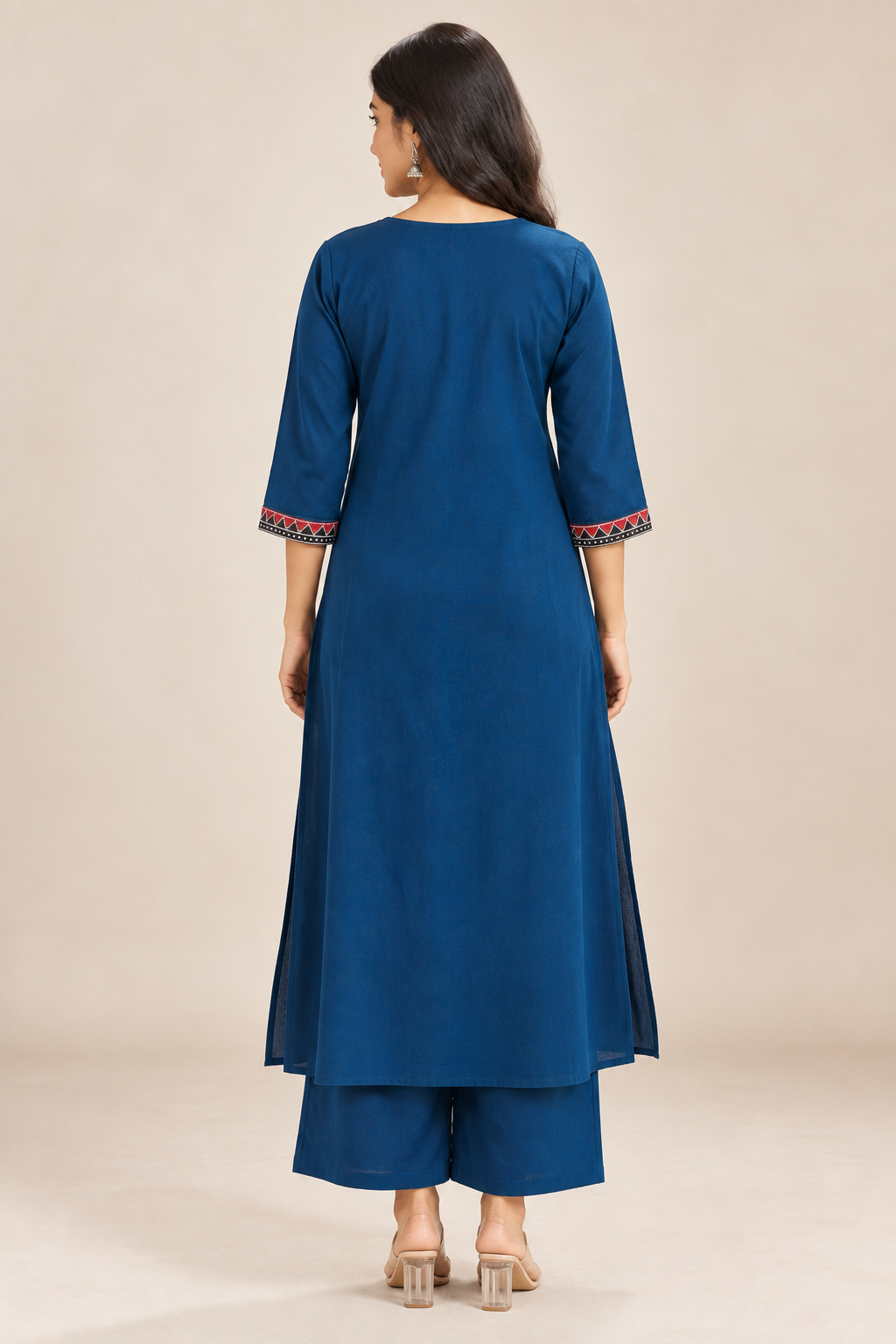 Embroidered Women’s Kurta Pant Set – Geometric Detail