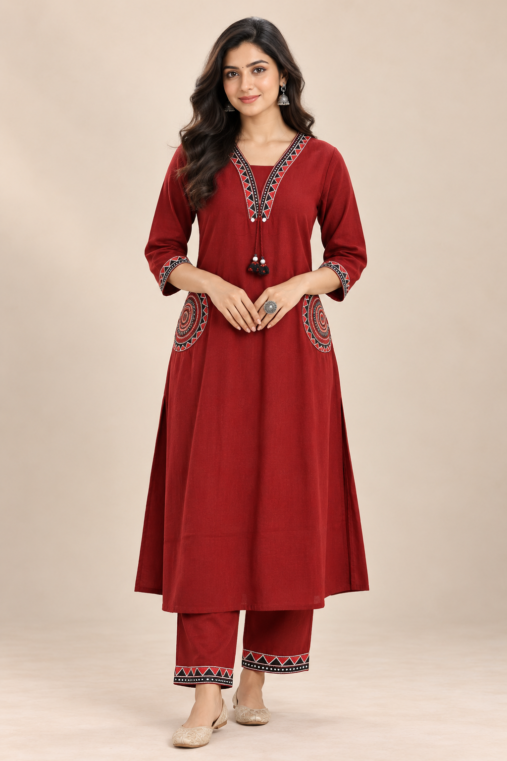 Embroidered Women’s Kurta Pant Set – Geometric Detail